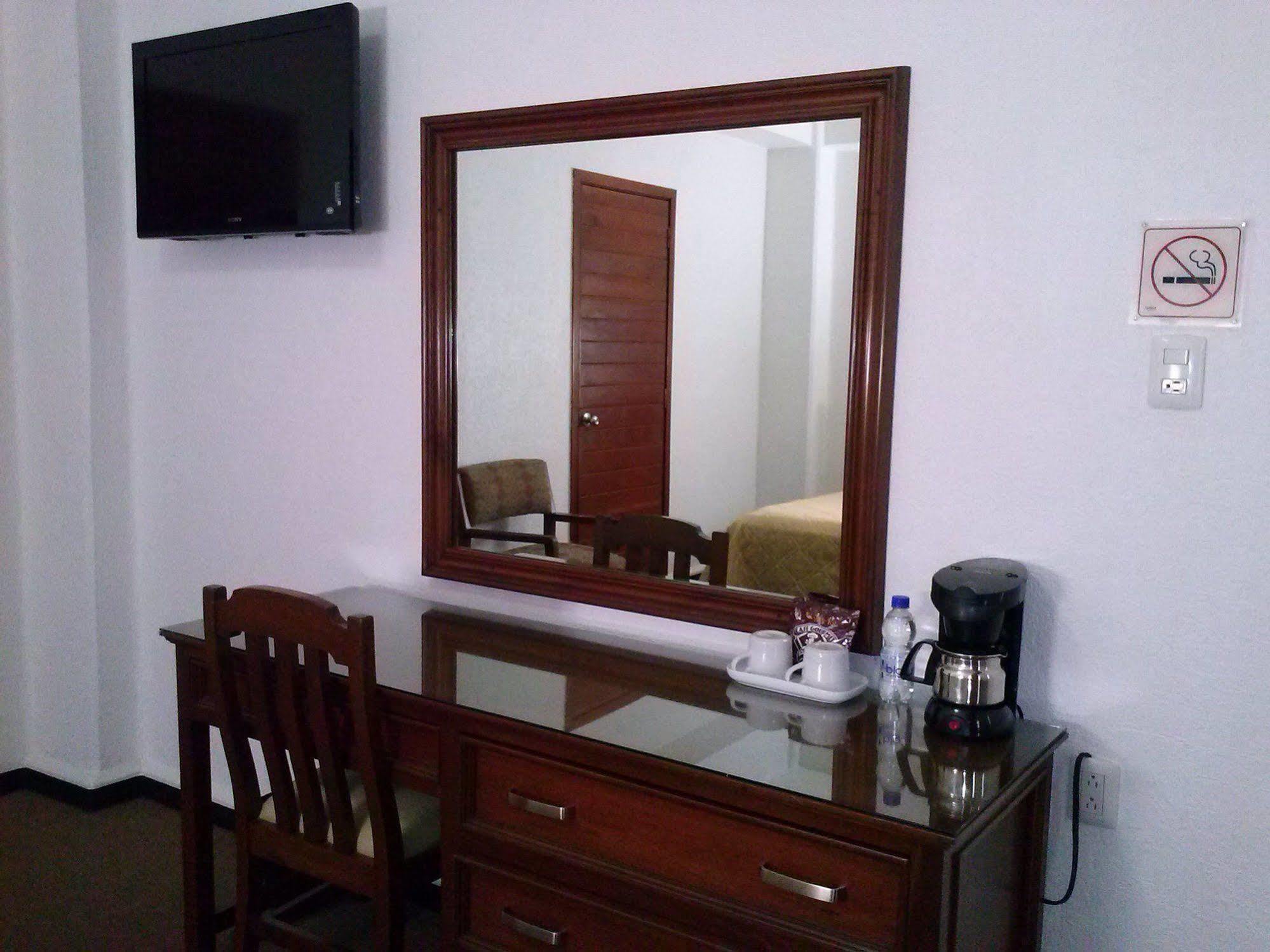 Capital O Florida Tuxpan, Veracruz Tuxpan  外观 照片